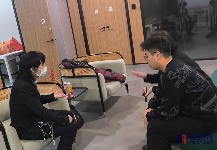 微路演舞臺智慧“交鋒”，智能健康平臺項目引關注（投融界第977期創(chuàng)投對接微路演成功舉辦）