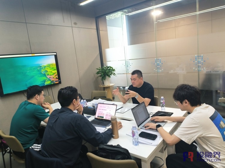 路演化春雨，润泽每一颗创业种子（投融界第1004期创投对接微路演成功举办）
