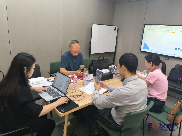 路演化春雨，润泽每一颗创业种子（投融界第1004期创投对接微路演成功举办）